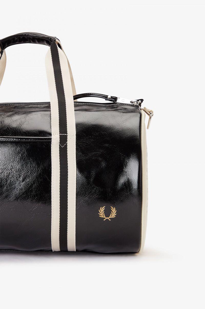 Black Fred Perry Laurel Wreath Barrel Women's Bags | PH 1822NWYB